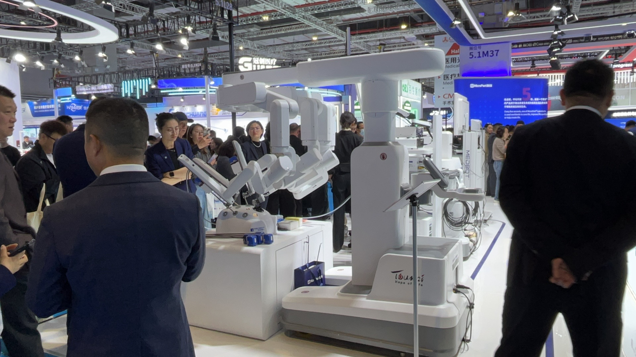 CMEF观察：芯片控意念戒指管健康轮椅自己走(图6)